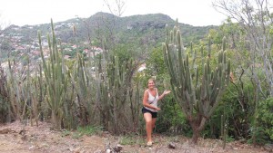 Kaktusserne er store - Terese er 1,74 cm høj!